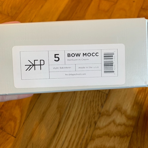 ❤️Freshly Picked Heirloom Cream and Gold - Picture 5 of 5